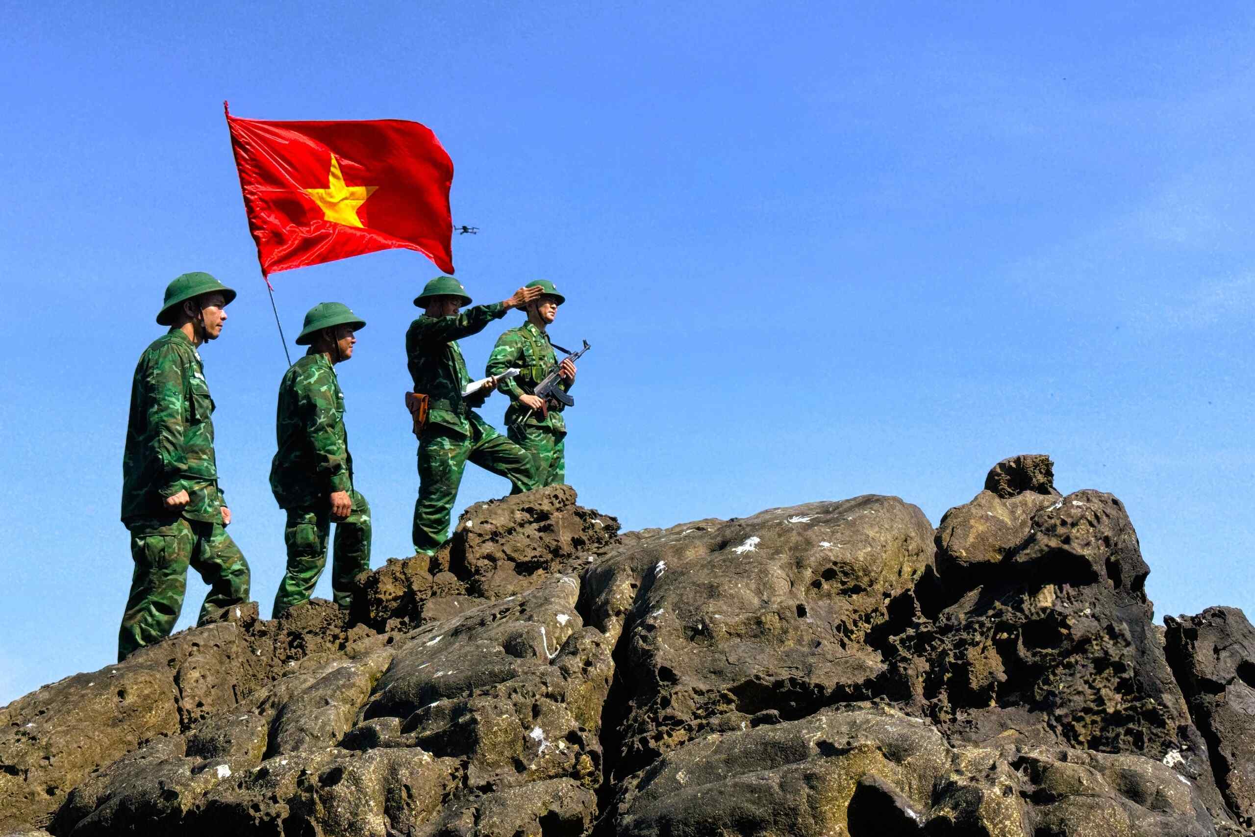 Kỳ 3: Suýt gặp nạn ở Hòn Chim, điểm A13